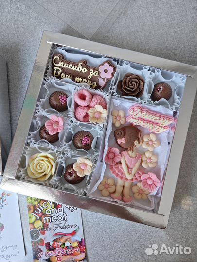 Шоколад ручной работы, зефирные тюльпаны