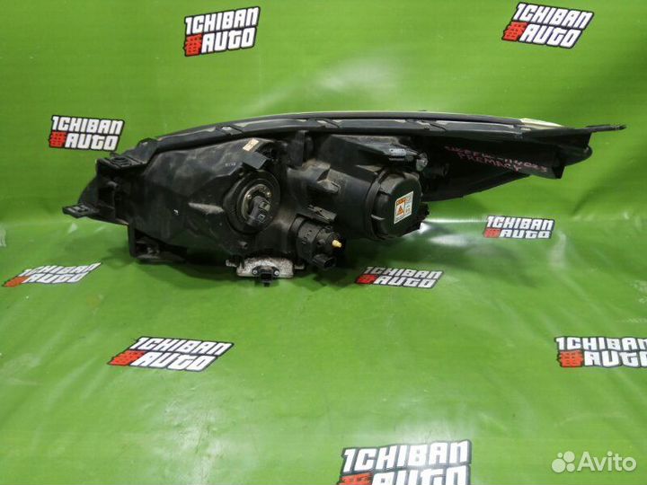 Фара передняя правая Mazda Premacy cwefw