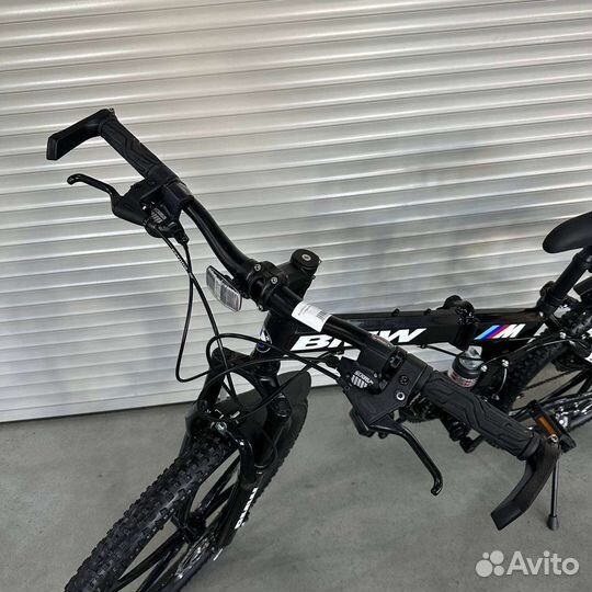 Велосипед BMW