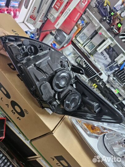 Фара левая или правая Ford Focus 2