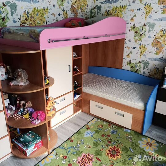 Двухъярусная кровать в детскую