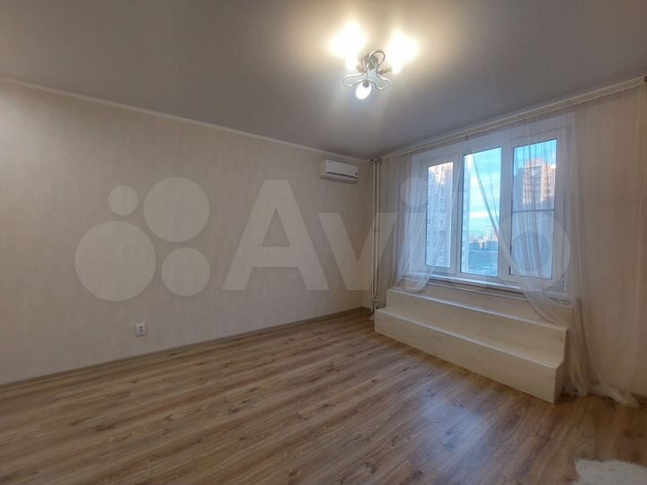 1-к. квартира, 37 м², 10/15 эт.