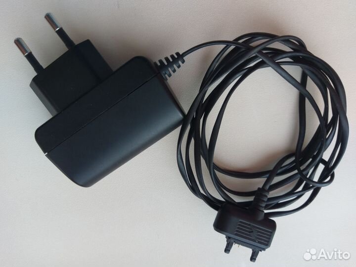 Зарядное устройство для телефона Sony Ericcson