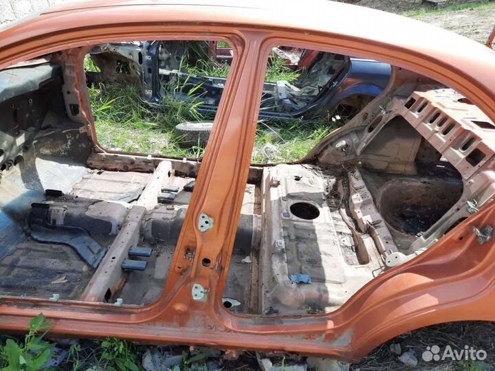 Средняя стойка кузова Chevrolet Aveo T250 седан