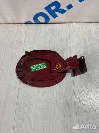 Лючок бензобака mazda CX-7 2.3 ат