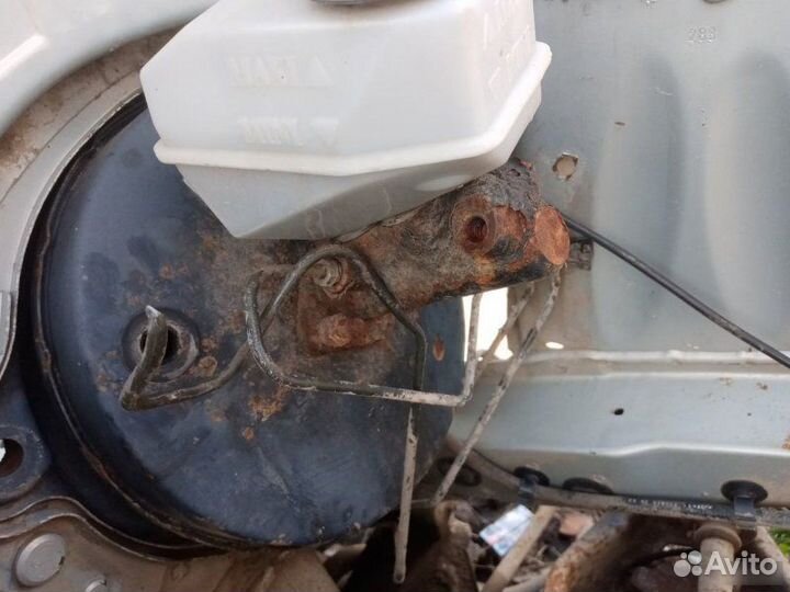 Главный тормозной цилиндр Renault Symbol 2006