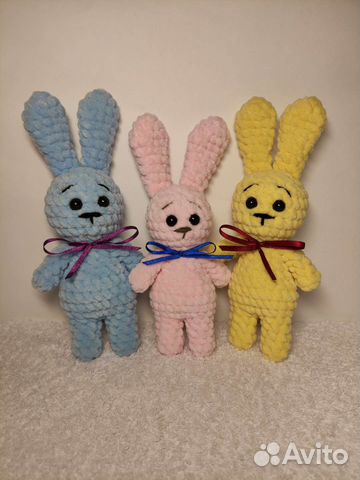 Вязаные Игрушки зайчики, ручная работа
