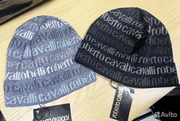 Шапка roberto cavalli
