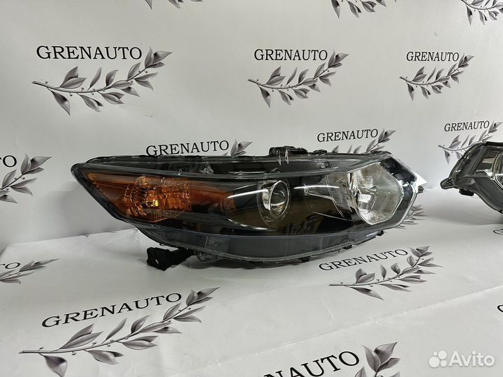 Комплект Фар Honda Accord 8 ксенон 2008-2011