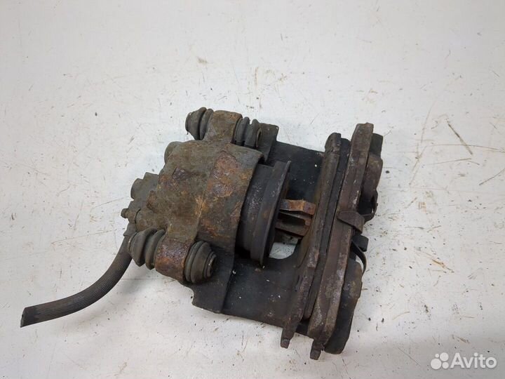 Суппорт Chrysler Voyager, 1999