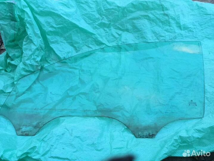 Стекло на volkswagen b5