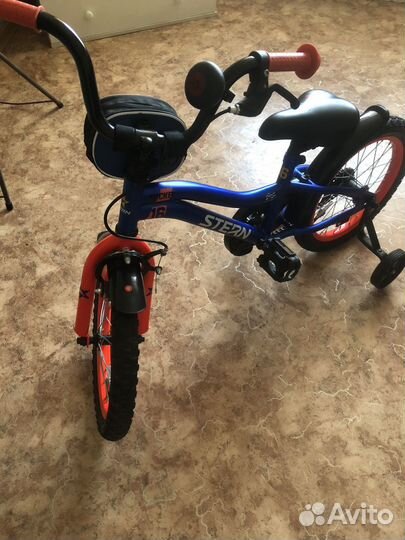 Детский велосипед четырехколесный