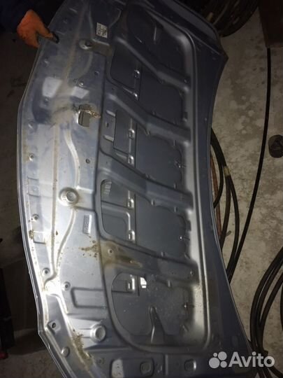 Капот Toyota Corolla 2006г