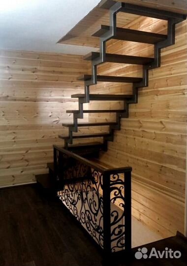 Лестницы г-образные