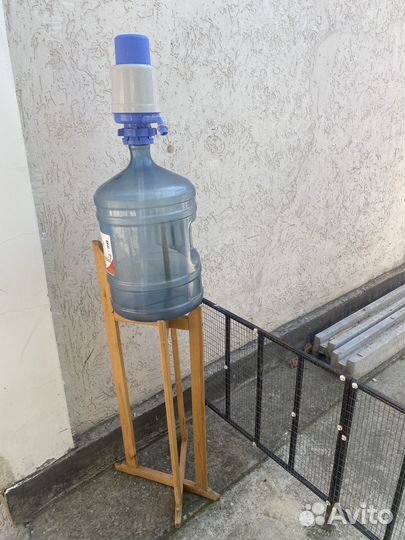 Подставка для воды+бутыль с клапаном