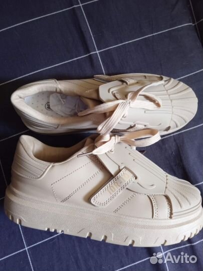 Туфли/кеды/кроссовки новые