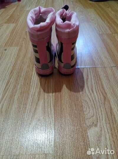 Резиновые сапоги