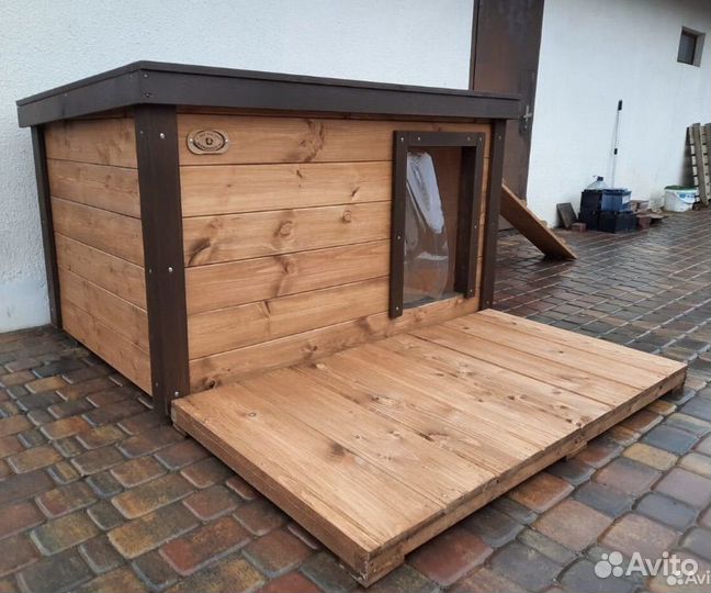 Будка для собаки с террасой