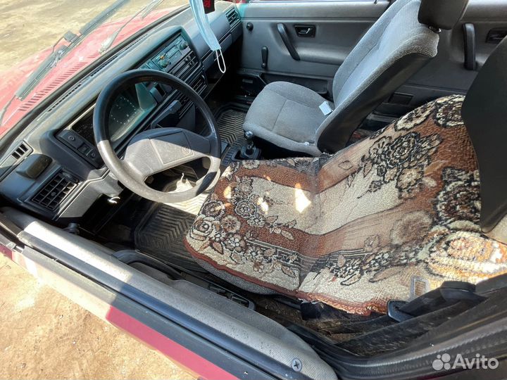 В разборе Volkswagen Golf 2