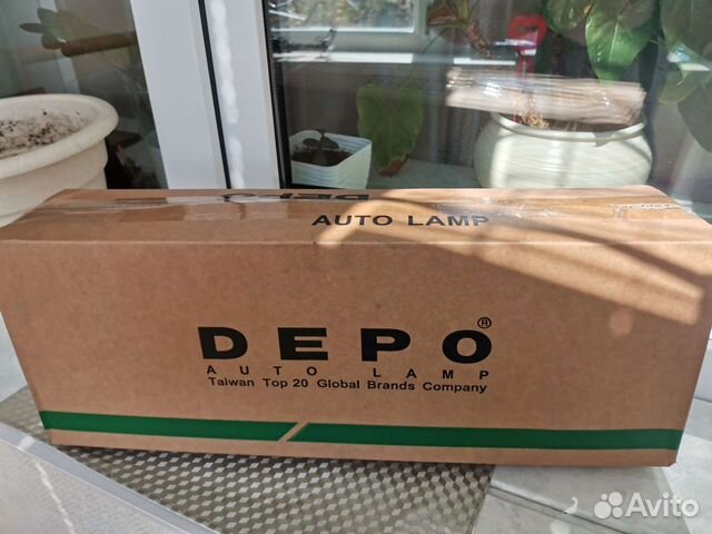 Передняя правая фара 