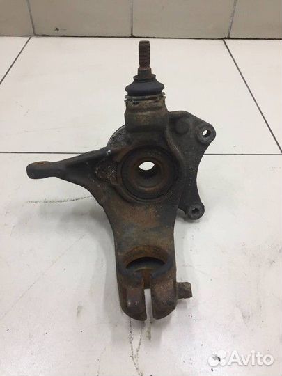 Кулак поворотный передний правый Citroen C5