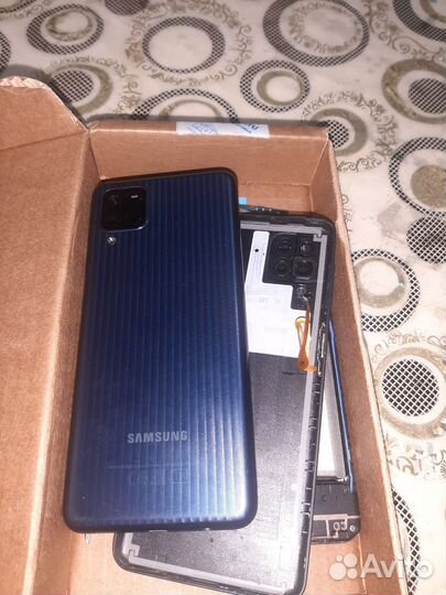 Телефон Samsung
