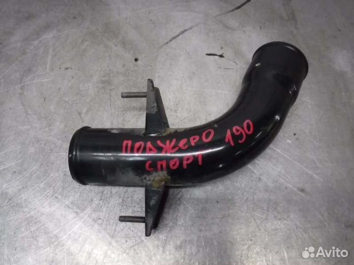 Патрубок интеркулера Mitsubishi Pajero Sport 2