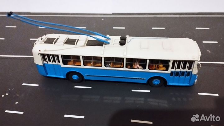 Троллейбус 1/87