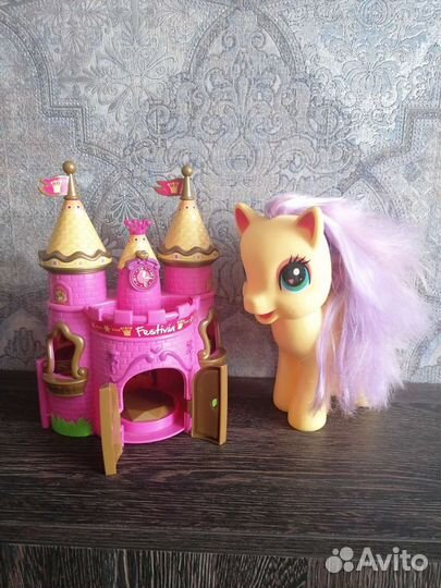 My little pony и замок