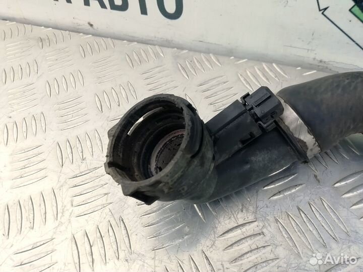 Патрубок радиатора нижний BMW X5 E53 M54B30 2002г