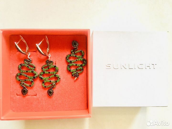 Серебряные серьги новые с подвеской Socolov