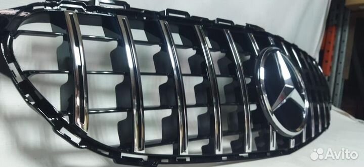 Решетка Радиатора W205 amg дистроник