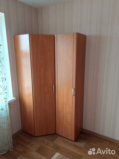 Угловой шкаф