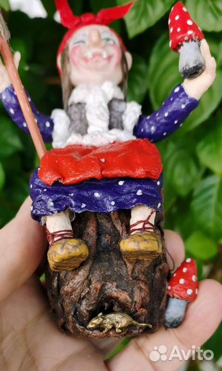 Ёлочная игрушка из ваты на проволочном каркасе