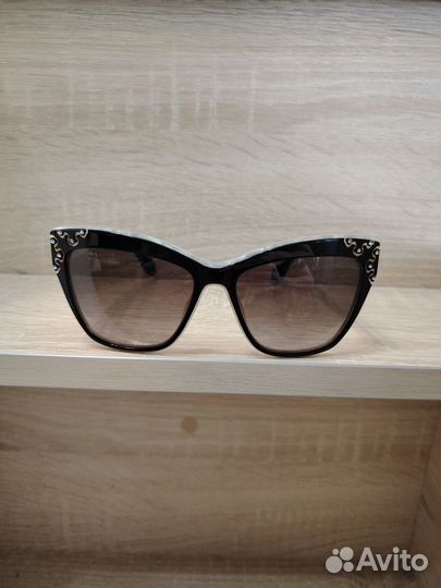 Солнцезащитные очки Blumarine со стразами