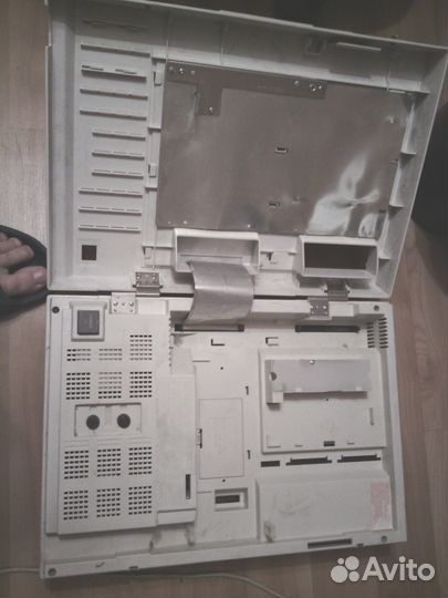 Мобильный телефон