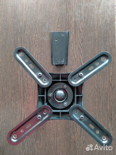 Кронштейн для телевизора на стену