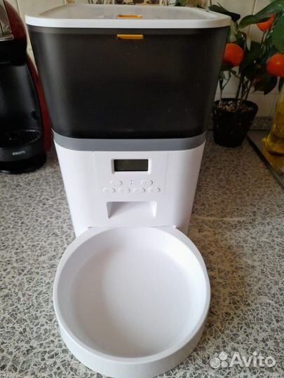 Автоматическая кормушка для собак