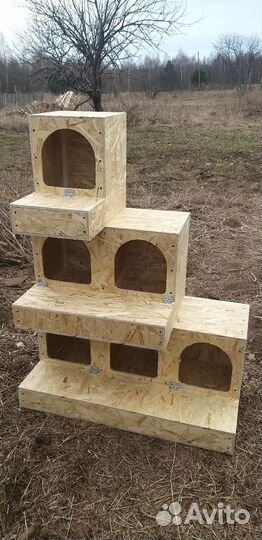 Гнездо для кур с яйцесборником