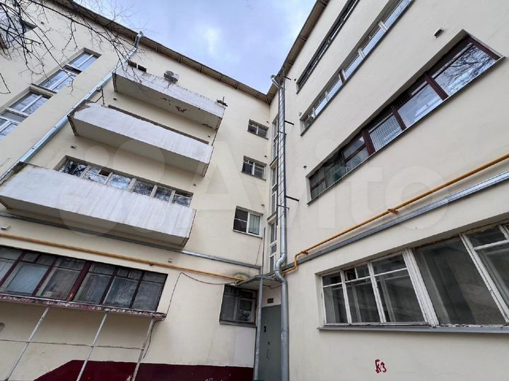 Комната 26,7 м² в 6-к., 4/4 эт.