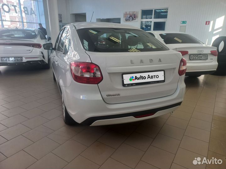 LADA Granta 1.6 МТ, 2023, 26 000 км