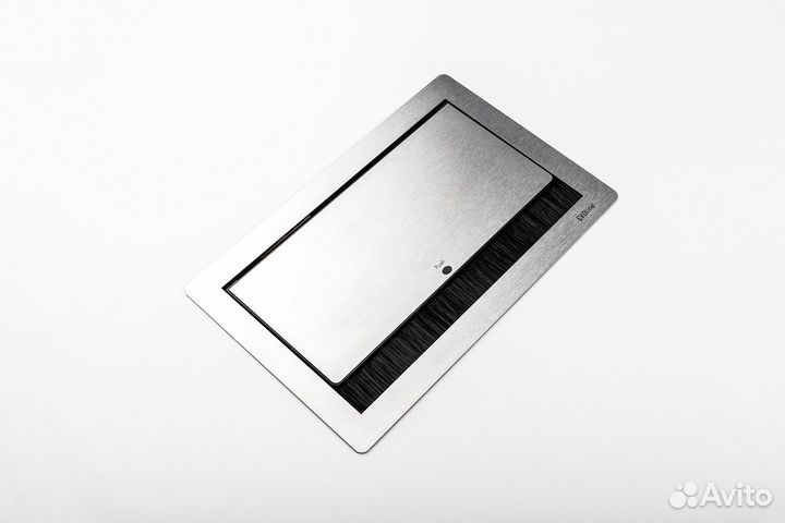 Блок розеток EVOline Flip Top Push S 159370024900