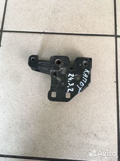 Замок капота Audi а6 с6