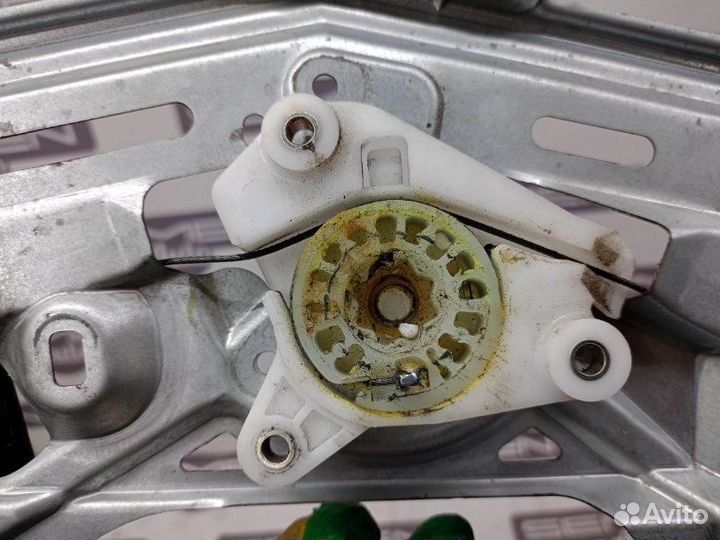 Стеклоподъемник передний правый Honda Civic FK2