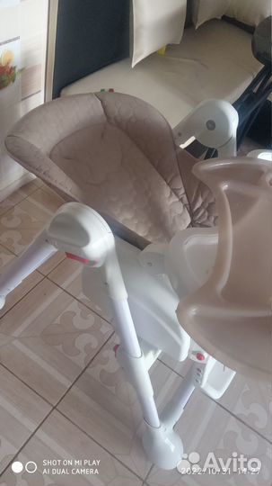 Детский стульчик для кормления