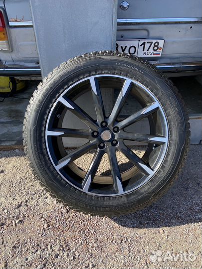 Колеса R20 на Jaguar F-pace