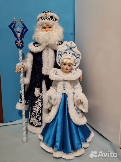 Дед Мороз и Снегурочка под елку