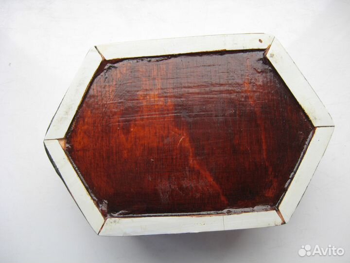 Шкатулка кость перламутр красно дерево