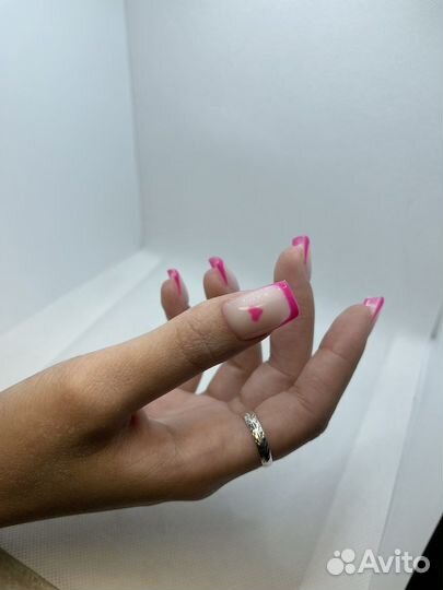 Маникюр с покрытием гель-лаком