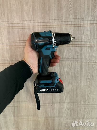 Шуруповерт Новый